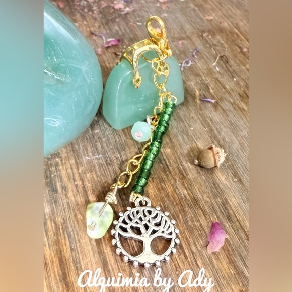 Alquimia Gold and Green Key Holder - Picture 1 of 2